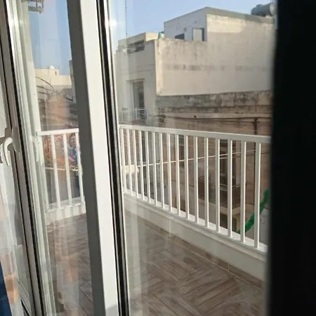 Private With Private Ensuite In Marsascala Homestay